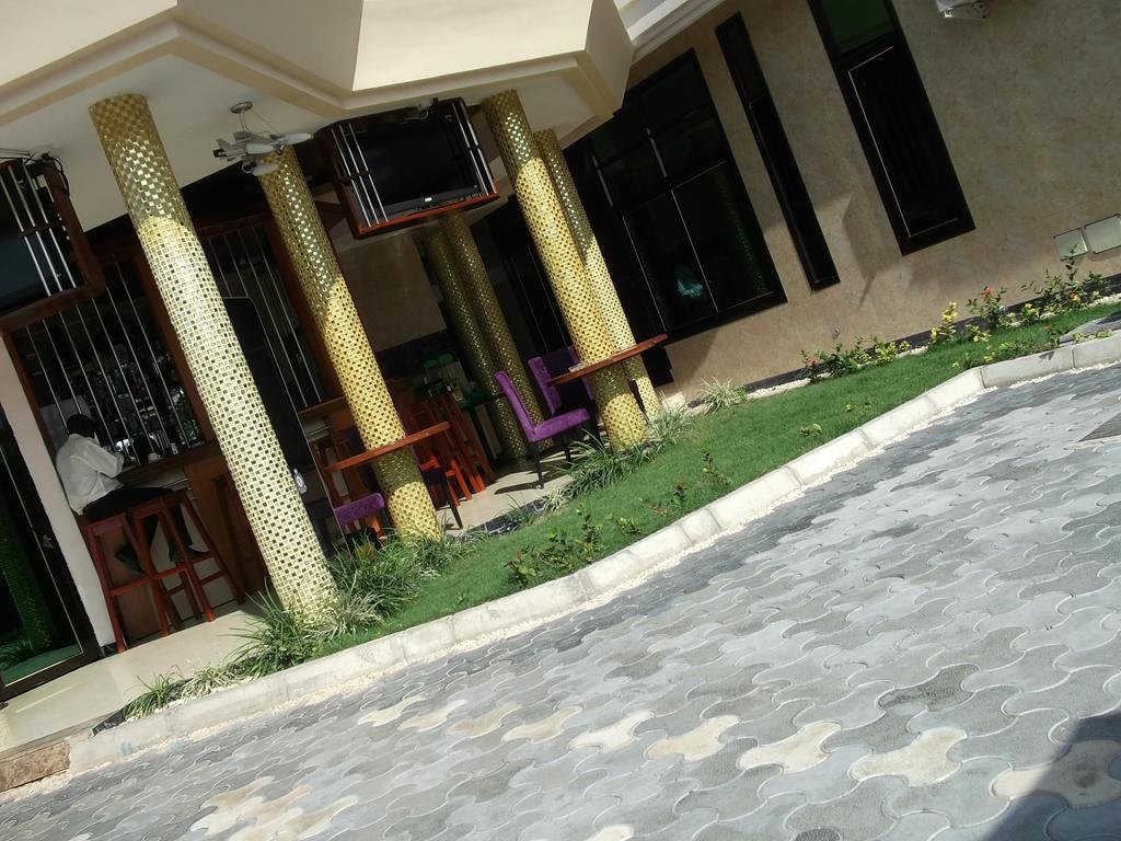 Star City Hotel Dar es Salaam Zewnętrze zdjęcie